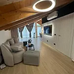 Residenza Zotaj La Mansarda * Casale Monferrato