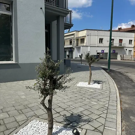 Residenza Zotaj La Mansarda 아파트 *