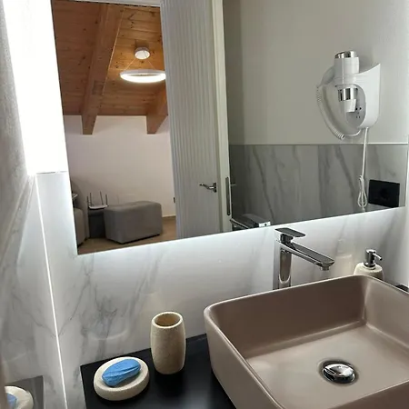Apartamento Residenza Zotaj La Mansarda *