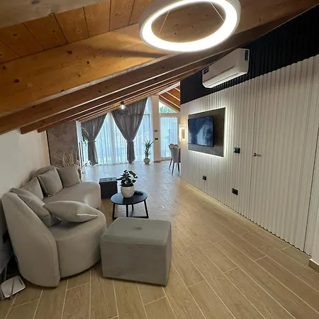Residenza Zotaj La Mansarda * Casale Monferrato
