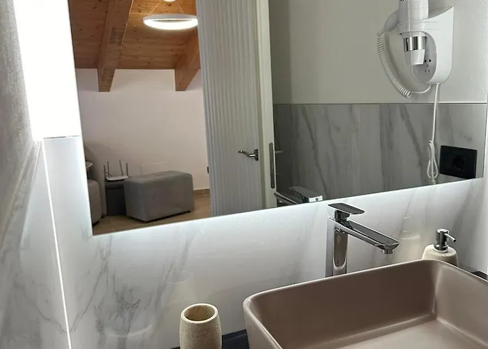 아파트 Residenza Zotaj La Mansarda *