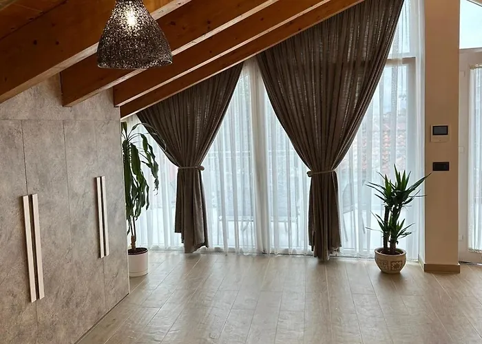 Residenza Zotaj La Mansarda 아파트