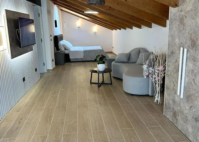 Residenza Zotaj La Mansarda *