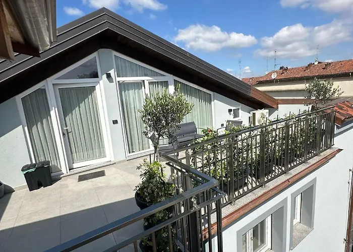 Residenza Zotaj La Mansarda *